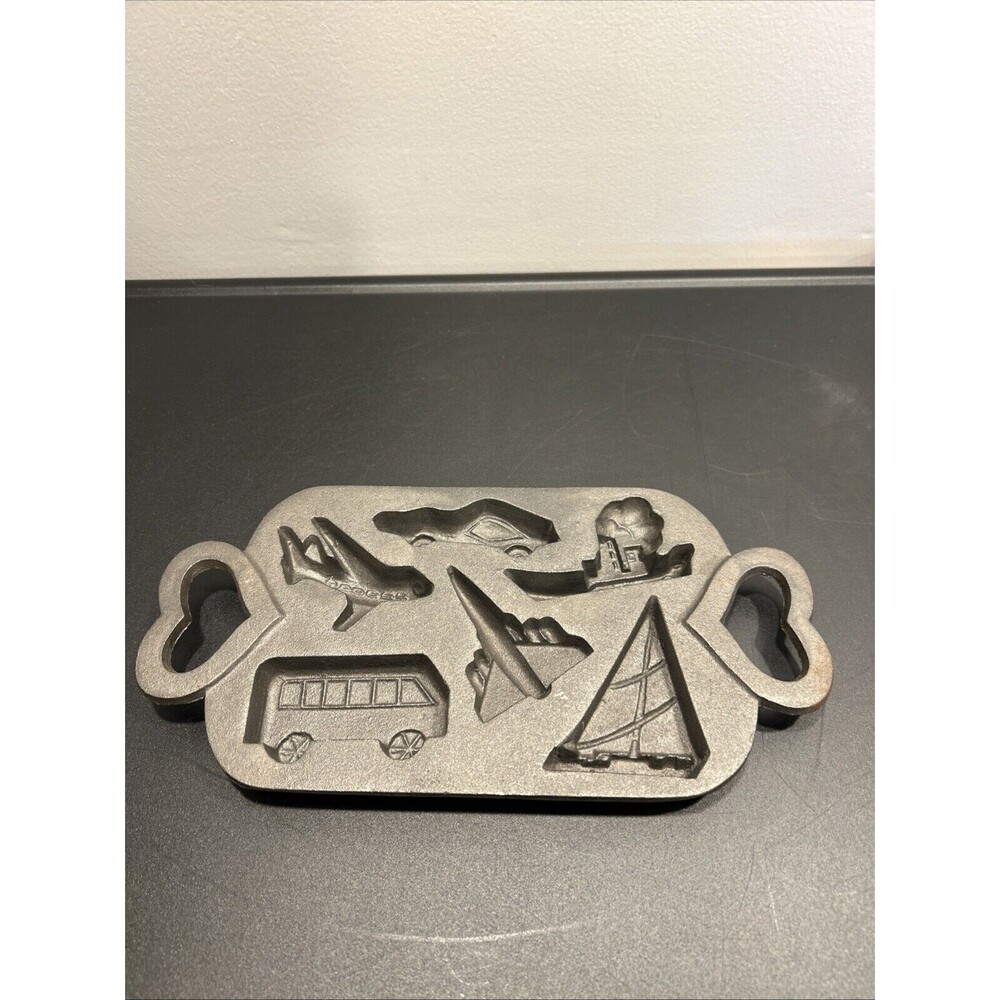 Cast Iron Christmas Baking Mold Transportation Marked Milky The Clown Estate Vtg